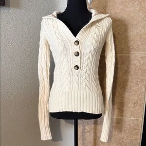 Abercrombie & Fitch Cream V-Neck Cable Knit Sweater